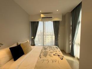 So Living | Modern Prime Location • 2BR 2BA+Office Vacation rental in Phnom Penh Province