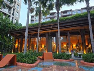 La Habana Huahin by J2A Apartment in Hua Hin District
