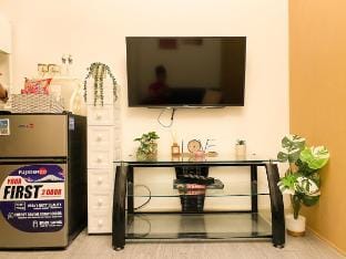Aj staycation Vacation rental in Makati