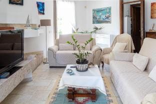 Villa Letizia Sea View - CIN IT092051C2000R9232 Villa in Quartu Sant'Elena