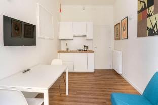 Art House Apartment in Rome