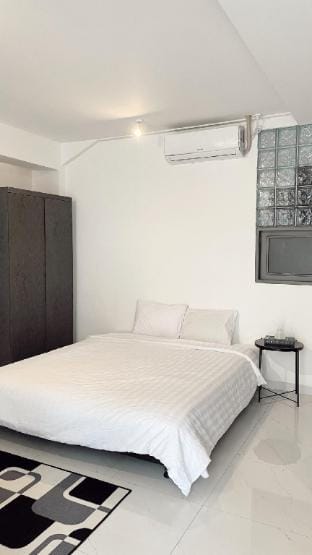 Unit D - Studio Room - Mekar Pesona Permai Vacation rental in Bandung