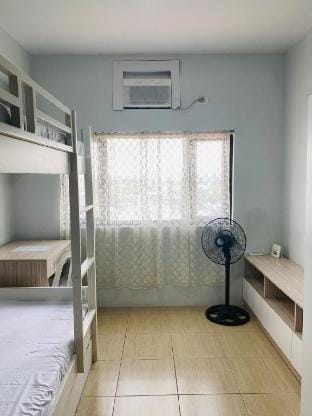 Clean & Simple Studio | Fits 3 Vacation rental in Muntinlupa