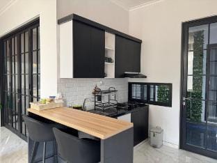 Summit Sea Villa Vacation rental in Batu