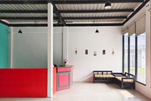TwoSpaces Living at Bypass Homestay, Mojokerto Vacation rental in East Java