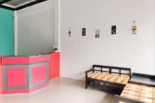 TwoSpaces Living at Bypass Homestay, Mojokerto Vacation rental in East Java