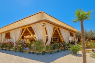 Axxis Nova Beach - Lilly Studio Apartment in Constanta
