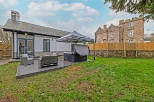 Eden Grove 2 Bed Holiday Retreat With Hot Tub Vacation rental in England