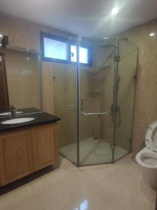 Davidduc 8/40 Xuan Dieu Apartment in Laos