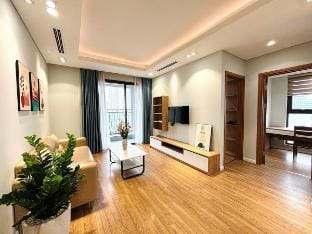 3brs Apt 27 Thai Thinh/Washer/Netflix/Hanoi center Vacation rental in Hanoi
