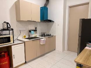 Jeff & Ricky Homestay@150 Upton by Elica Apartment Vacation rental in Kuching