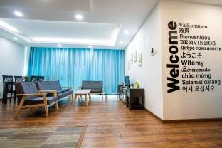 Hommi Homestay @ Viva Jazz Suites 2 A5-02 Vacation rental in Kuching