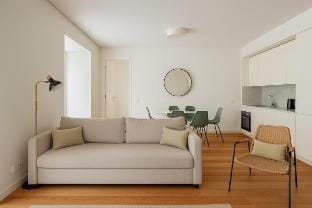 Elegant 1 Bed Apartment in the Heart of Lisbon Vacation rental in Lisbon
