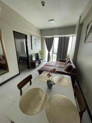 The Newtown Vibes Living (1BR) Apartment in Lapu-Lapu City