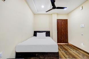 RR Homestay Guwahati 14.7 km Kamakhya Temple Vacation rental in Bangladesh