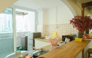 Big unit for 8 people, city center Silom Vacation rental in Bangkok