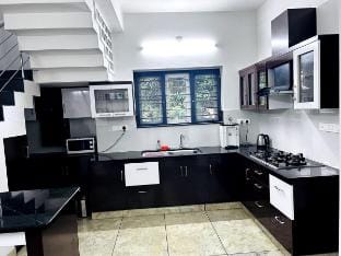Vakkayil Garden Villa, Kochi Vacation rental in Kochi