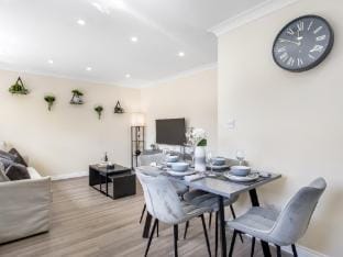 Lavish 1 Bedroom Apartment Apartment in London