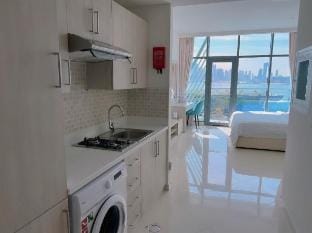 FULL SEA VIEW apartment Palm Jumeirah Beach Front Vacation rental in Dubai