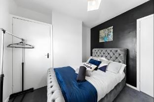 Cosy House for 8 in Rochester with Free Parking Vacation rental in Rochester