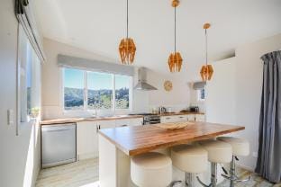 Tranquil Bay Family Retreat | Relax, Recharge Vacation rental in Canterbury