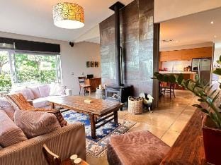 Cascade Retreat - Sunny side of Mt Iron Vacation rental in Wanaka