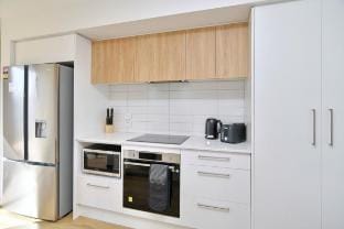 Comfort and style - handy to Wolfbrook Arena Vacation rental in Christchurch