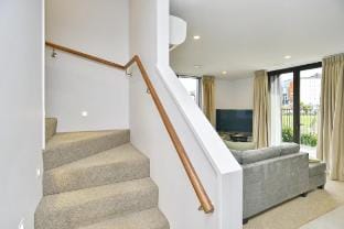 Chic City Apartment in the heart of Christchurch Vacation rental in Christchurch