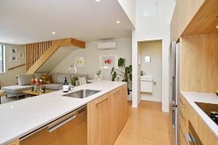 Dickens St - modern and cosy handy to city Vacation rental in Christchurch