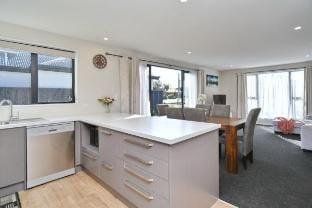 Thomas Townhouse Vacation rental in Christchurch