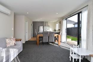 Thomas Townhouse Vacation rental in Christchurch