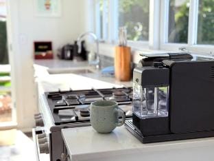 Heritage Cottage, Retro Touch, walk to CBD Vacation rental in Christchurch