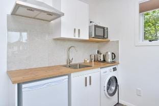 Bevington - handy and private close to airport Vacation rental in Christchurch