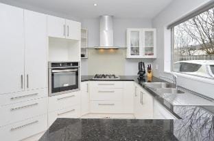 Two townhouses together - large group Vacation rental in Christchurch