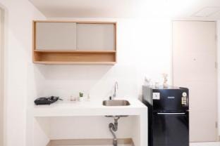 Basic 2BR Tokyo Riverside near TokyoHUB ByTravelio Apartment in West Java