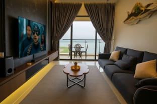 Danga Bay The Lexus Seaview 3BR 8Pax Balcony Vacation rental in Johor Bahru