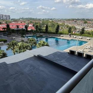 Paradigm Mall 1BR-Poolview by JB RelaX Homestay Apartment in Johor Bahru