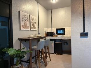 Modern 1BR Bungalow w/ 4K Office &Central Location Vacation rental in Ko Pha-ngan Sub-district