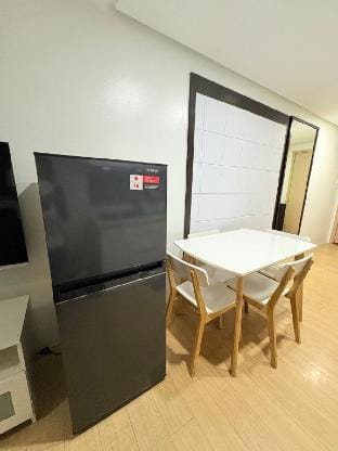 Simple Comforts Studio (MPlace) Vacation rental in Quezon City