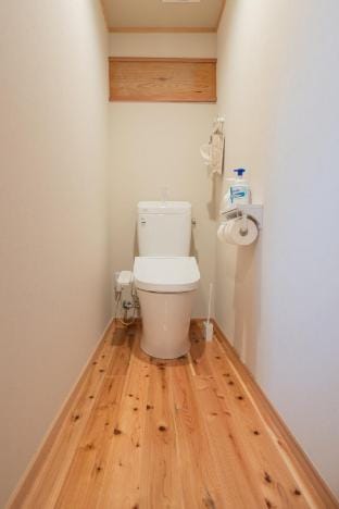 土壁と梁のある部屋と薪ストーブと囲炉裏で癒し体験 Vacation rental in Japan