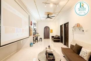 NanaSuite. TamanDaya @3BR 8Pax NearAustinWaterpark Vacation rental in Johor Bahru