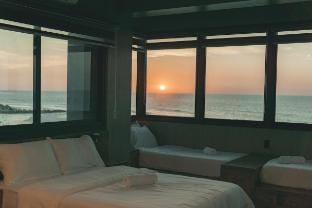 A-Lofts Sky Suite amazing beachfront 360 sea view Apartment in San Juan