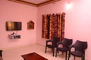 GN102-Two-Bedroom Deluxe Home-Balcony-View-WI-FI Vacation rental in Madikeri