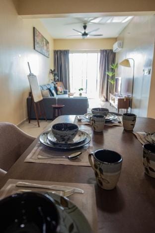 DeLuma@Metropol 3Bedroom (1401) Vacation rental in Penang
