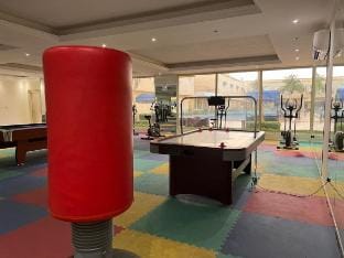 غرفة نوم مع اطلالة بحرية مكونة من سريرين كوين سايز Vacation rental in Jeddah