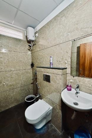 Cozy Studio with King Bed & Modern Comforts Vacation rental in India