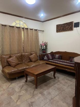 2 Bed Pet friendly Nimman 11 Vacation rental in Chiang Mai