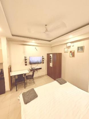 Cozy HillView by Solan Mall Road Apartment in Himachal Pradesh