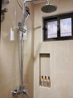 * * WV 28 Serene Balcony Spot Vacation rental in Iloilo City