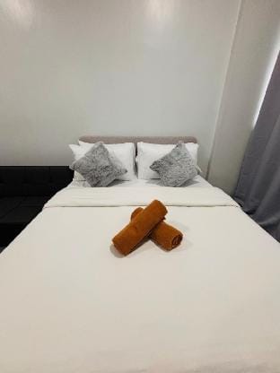 * * WV 24 Homey Comfort Spot Vacation rental in Iloilo City